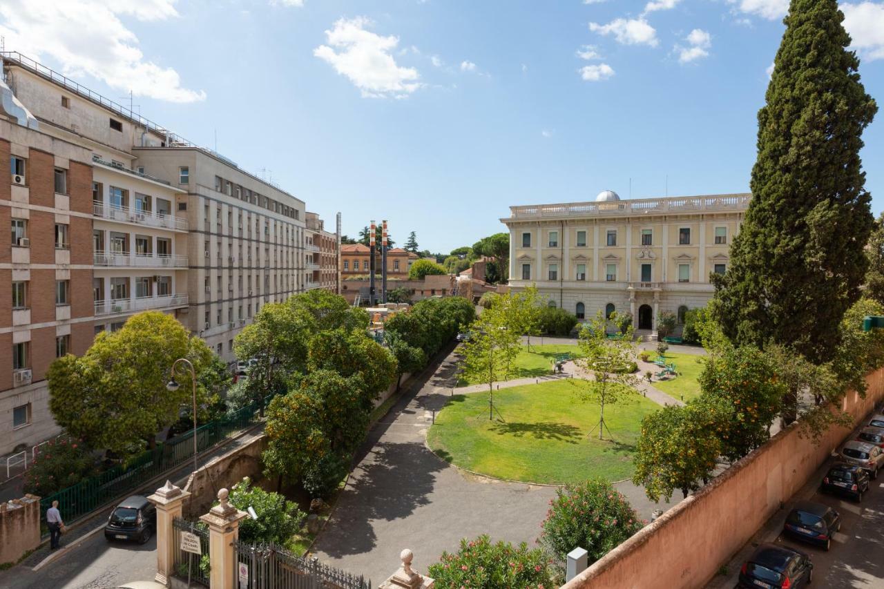Mini Appartamento Colosseo Рим Екстер'єр фото